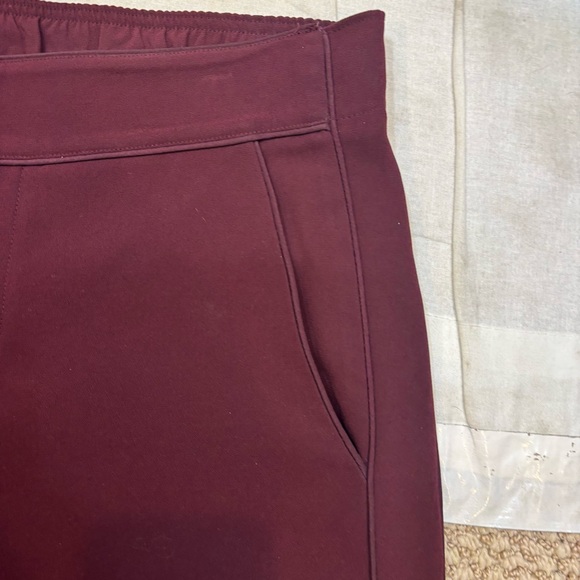 Ladies Club Monaco‎ Brand Burgundy Rounded Hem Trouser Pants Size 2 Cropped - Picture 7 of 14